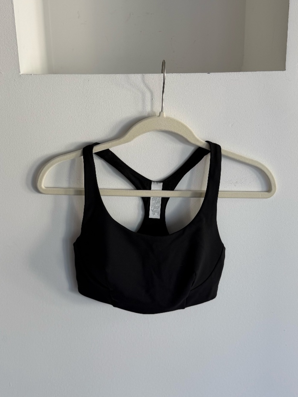 Lululemon Wunder Train Bra Medium Support C/D Cup Online Only in Black